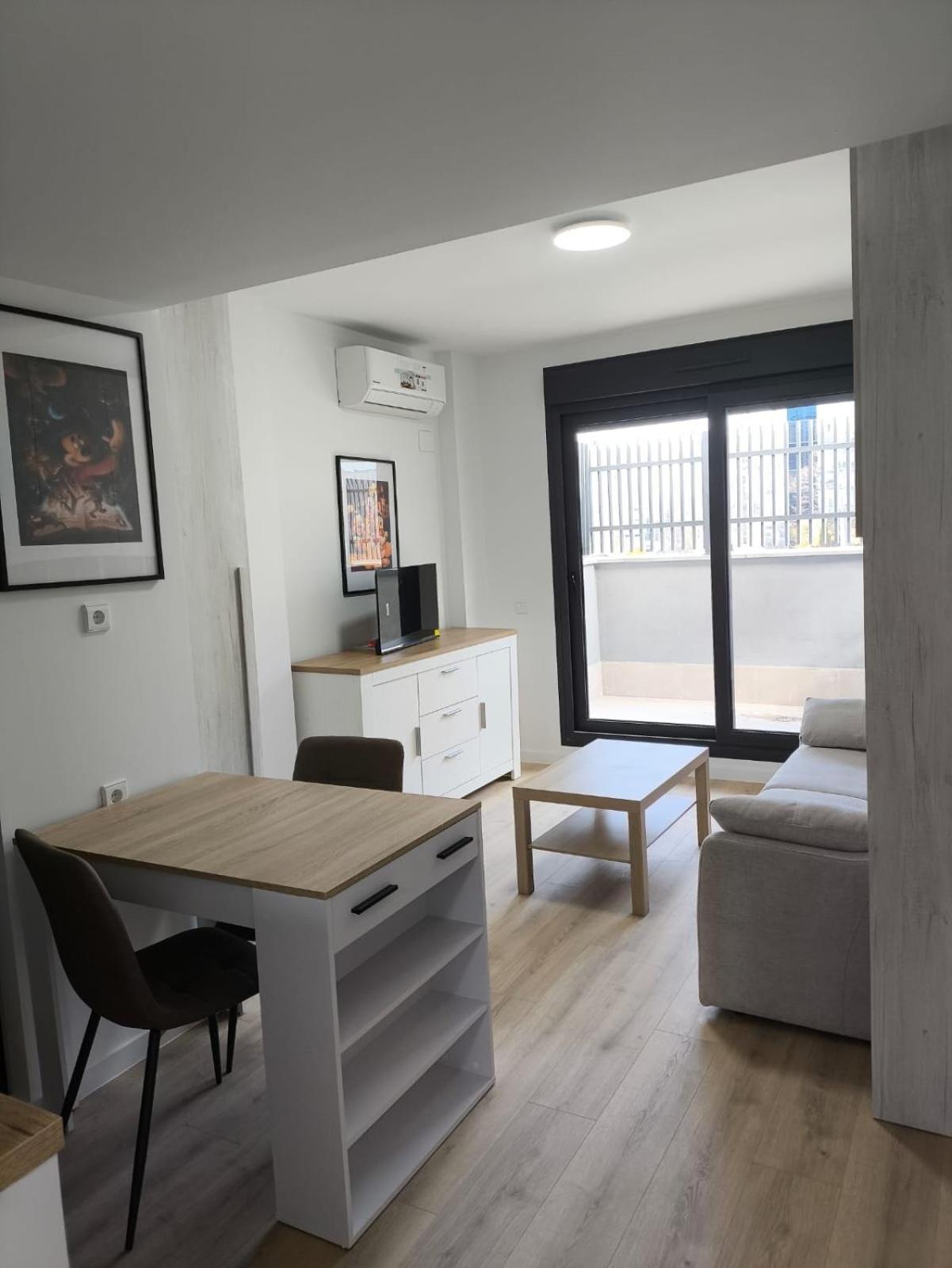 Estudios Homer Y Disney Con Piscina Olimpica Climatizada, Exterior,Gimnasio, Coworking, Netflix Y Wifi Gratis San Sebastián de los Reyes Εξωτερικό φωτογραφία